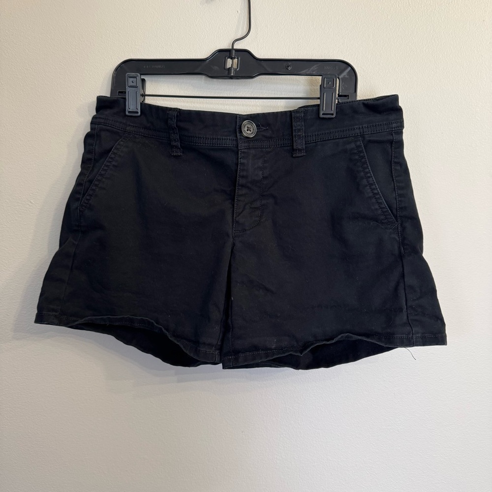 American Eagle Stretch Midi Low Rise Shorts | Black | Women’s Size 4